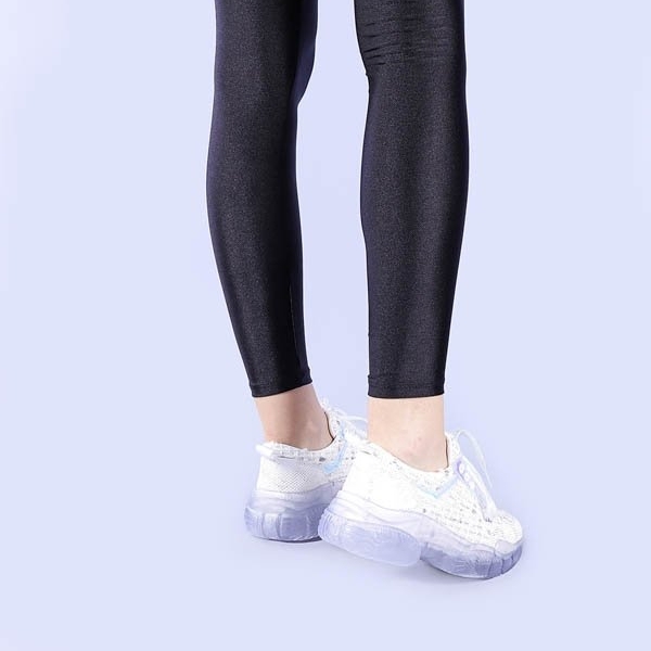 Дамски спортни обувки Xiang бели, 2 - Kalapod.bg